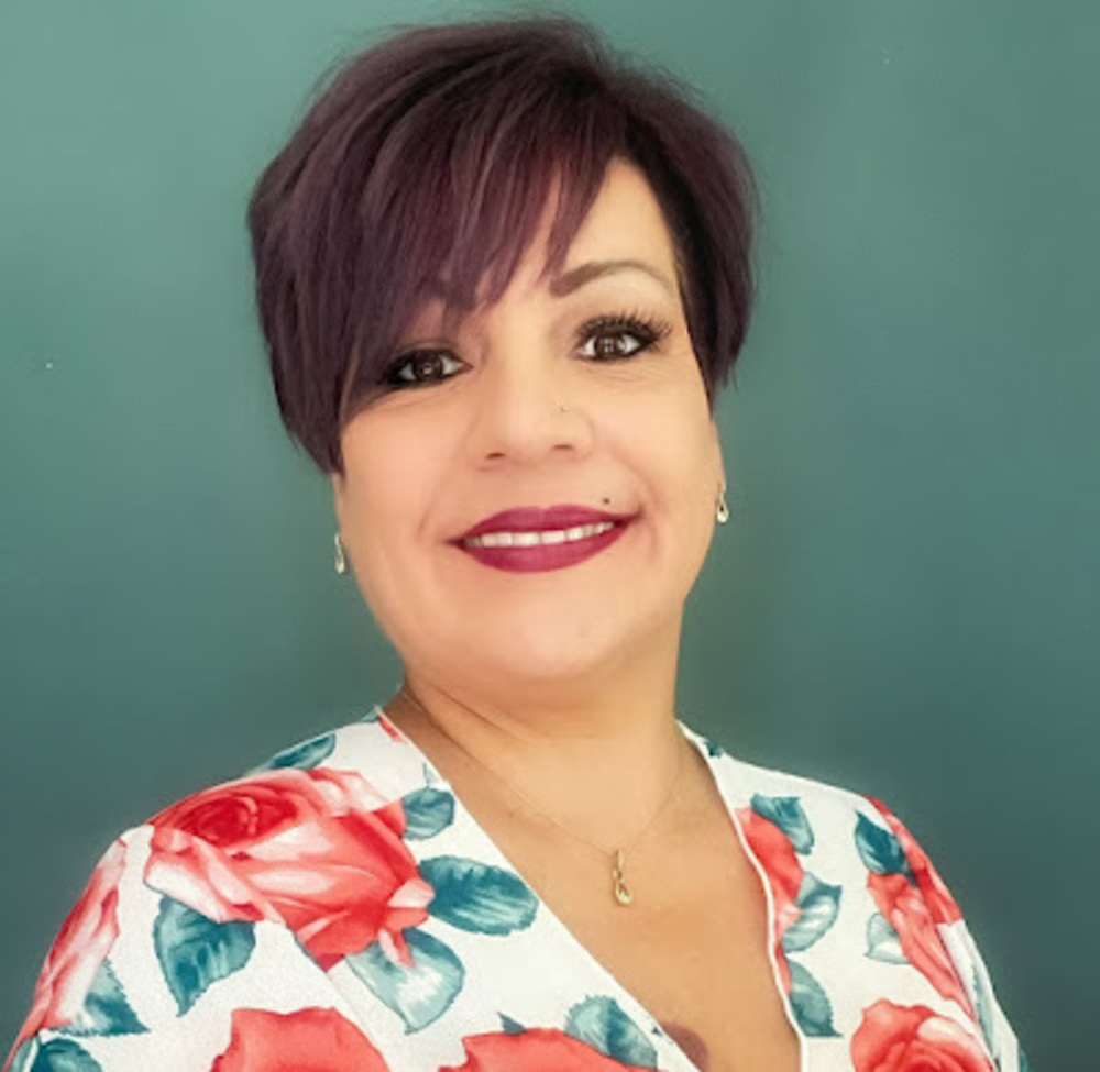 Meet your Posher, Evelyn